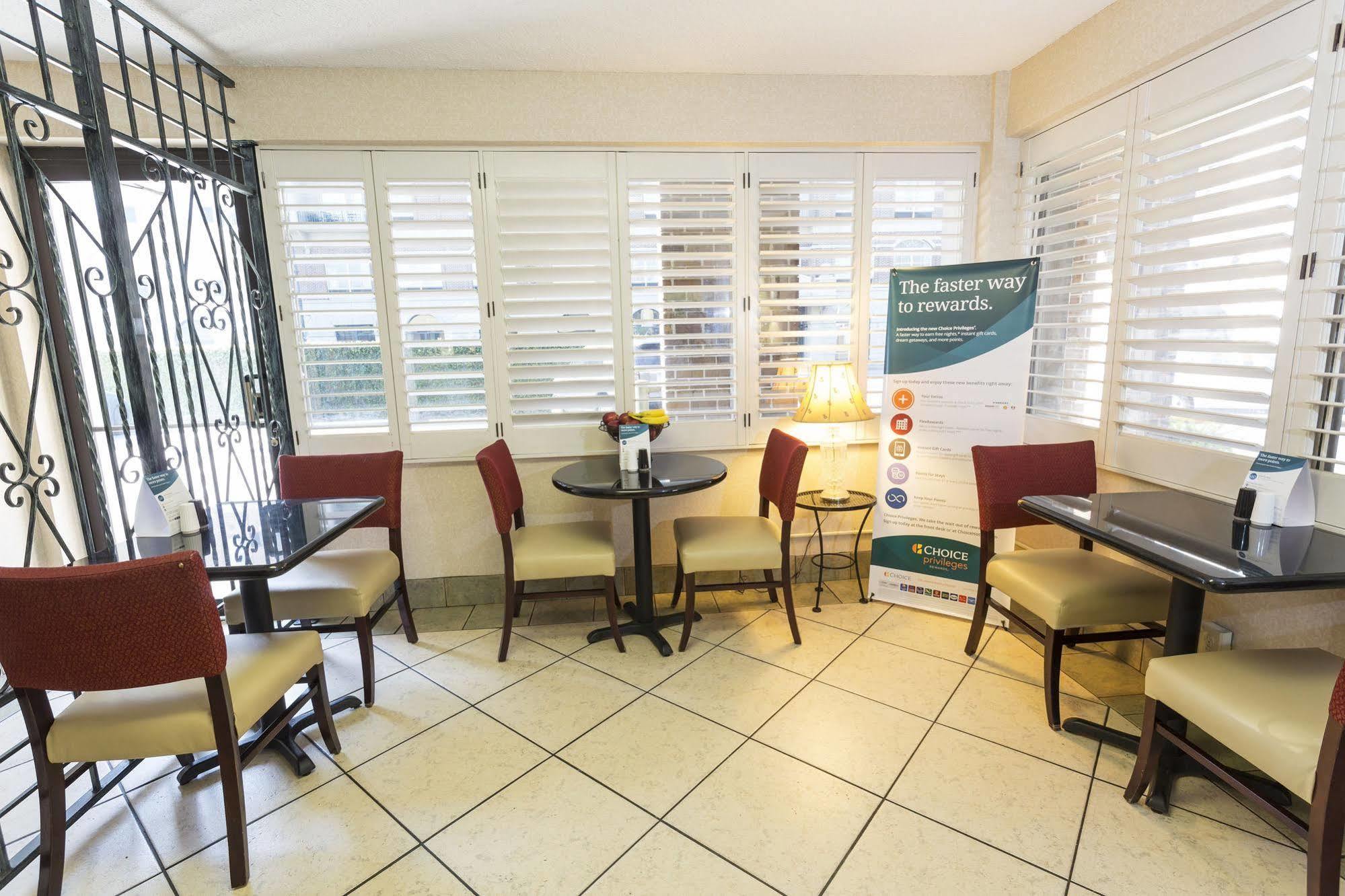 Quality Inn Savannah Historic District Kültér fotó